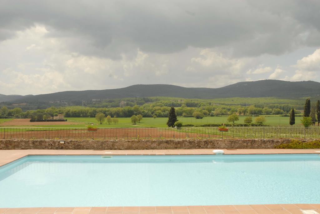 Relais Borgo Di Toiano Guest House Sovicille Exterior foto