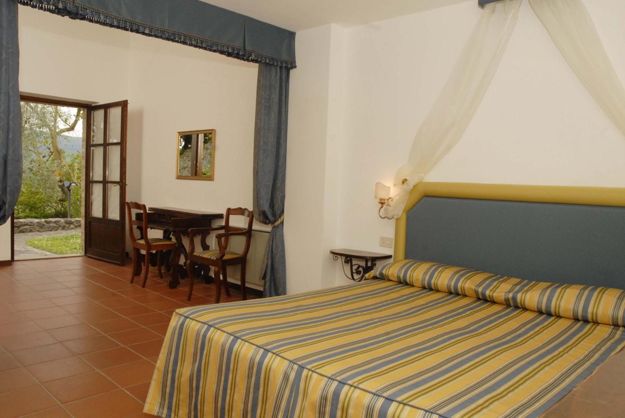 Relais Borgo Di Toiano Guest House Sovicille Exterior foto