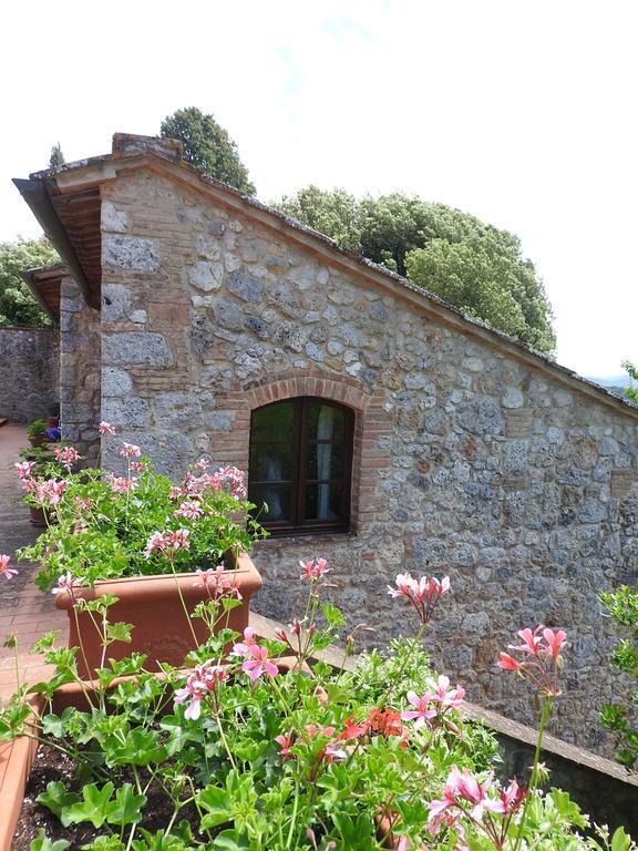 Relais Borgo Di Toiano Guest House Sovicille Exterior foto